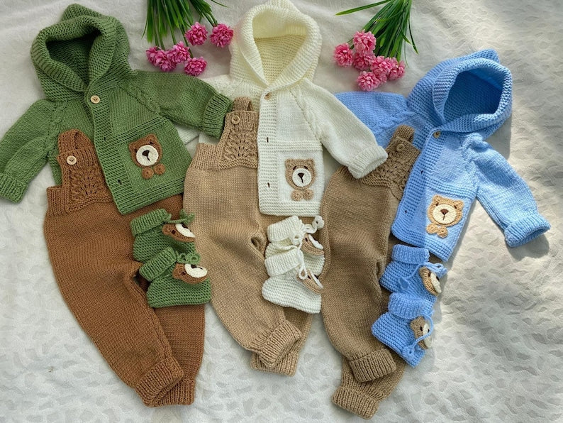 Newborn Outfit: Soft & Organic Cotton Romper Set for Your Little One - Ubranie dla niemowlaka: Miękki zestaw kombinezonu z bawełny organicznej dla Twojego maluszka