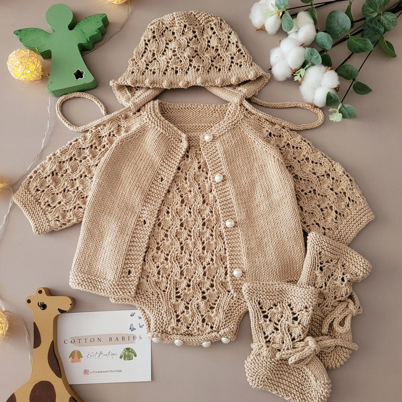 Cozy Hand-Knit Newborn Outfit Organic Cotton Gift - Ręcznie dziergany zestaw noworodkowy bawełna organiczna