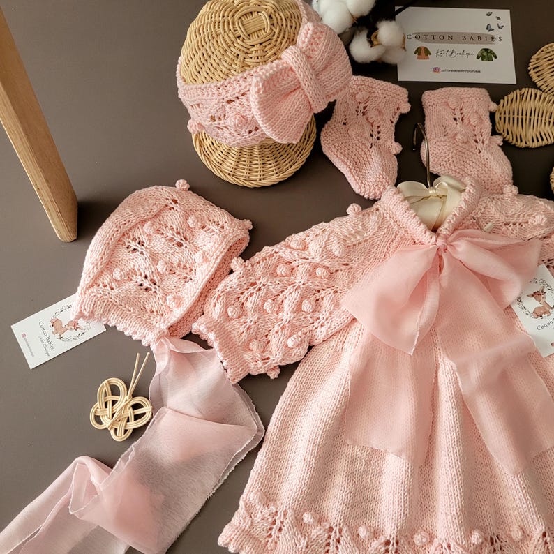 Adorable Organic Cotton Knit Dress Set for Newborns - Uroczy zestaw dzianinowych sukienek dla noworodka